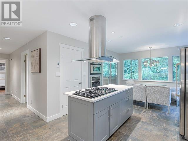 27740 Sayers Crescent, Maple Ridge, British Columbia  V2W 1N4 - Photo 7 - R2812671