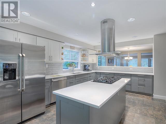 27740 Sayers Crescent, Maple Ridge, British Columbia  V2W 1N4 - Photo 6 - R2812671