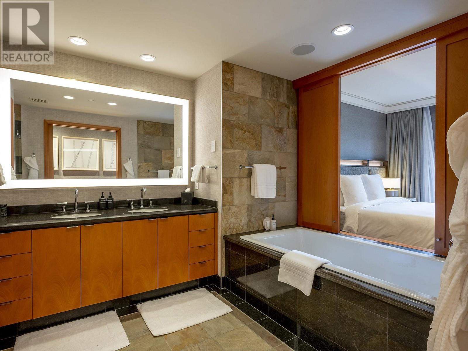 37 4617 Blackcomb Way, Whistler, British Columbia  V8E 0Y4 - Photo 23 - R2815102