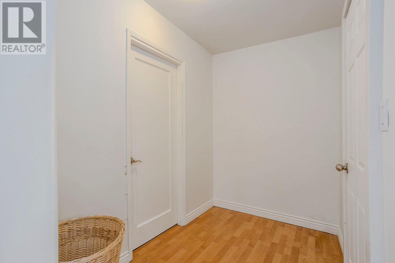 1605 E 8th Avenue, Vancouver, British Columbia  V5N 1T6 - Photo 2 - R2814675
