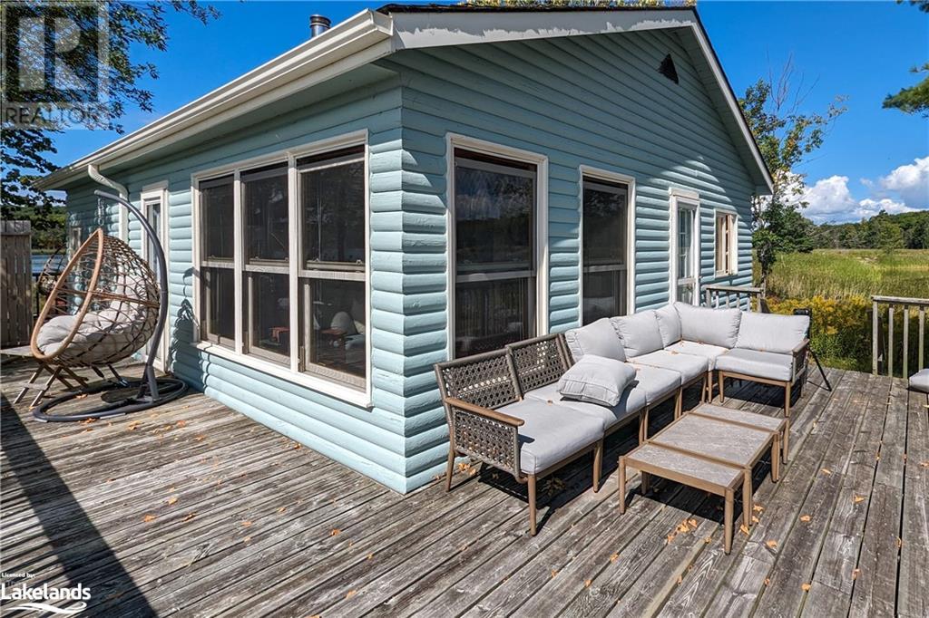 2 island 1110, honey harbour