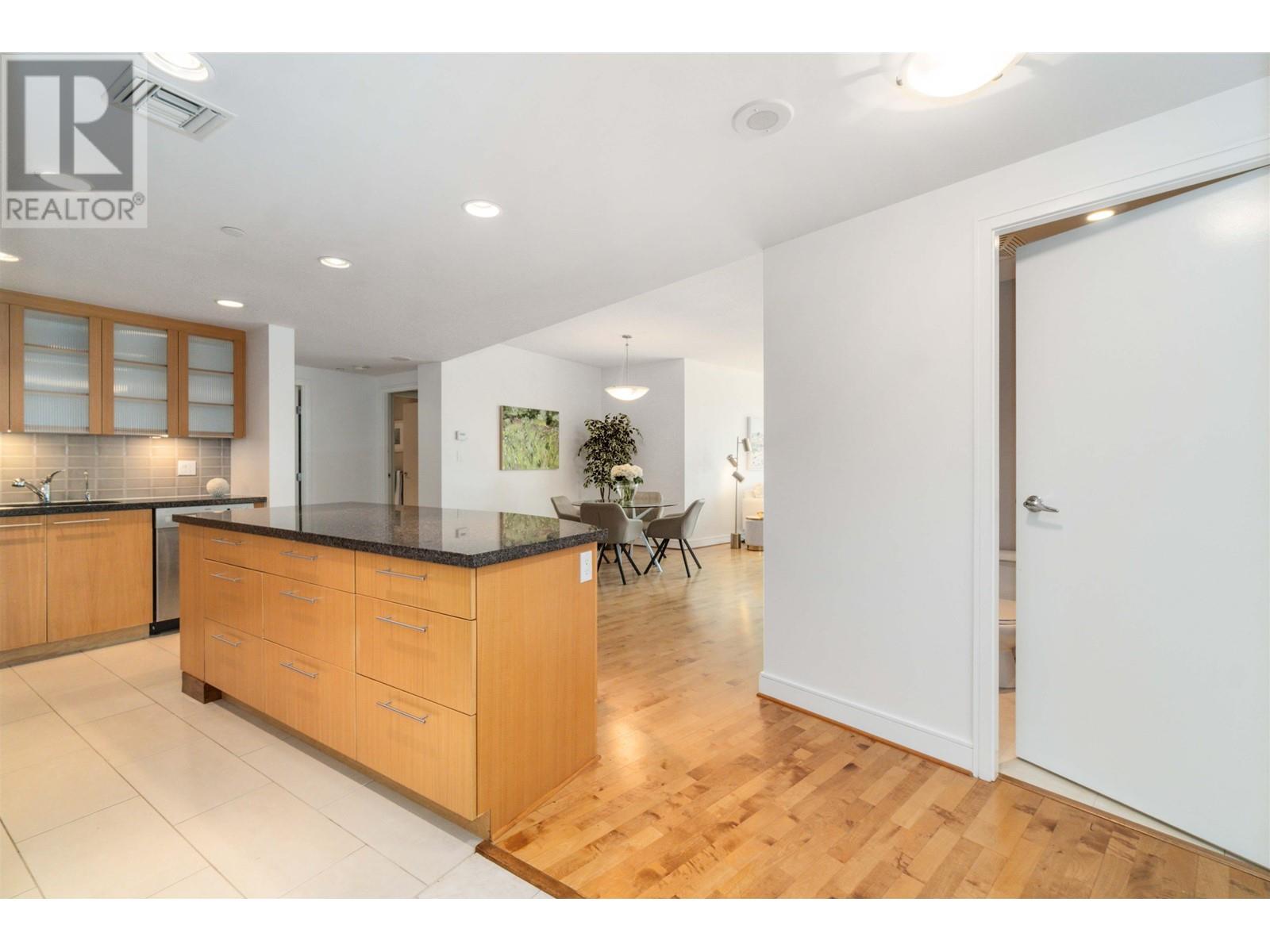 1702 1650 Bayshore Drive, Vancouver, British Columbia  V6G 3K2 - Photo 3 - R2813071