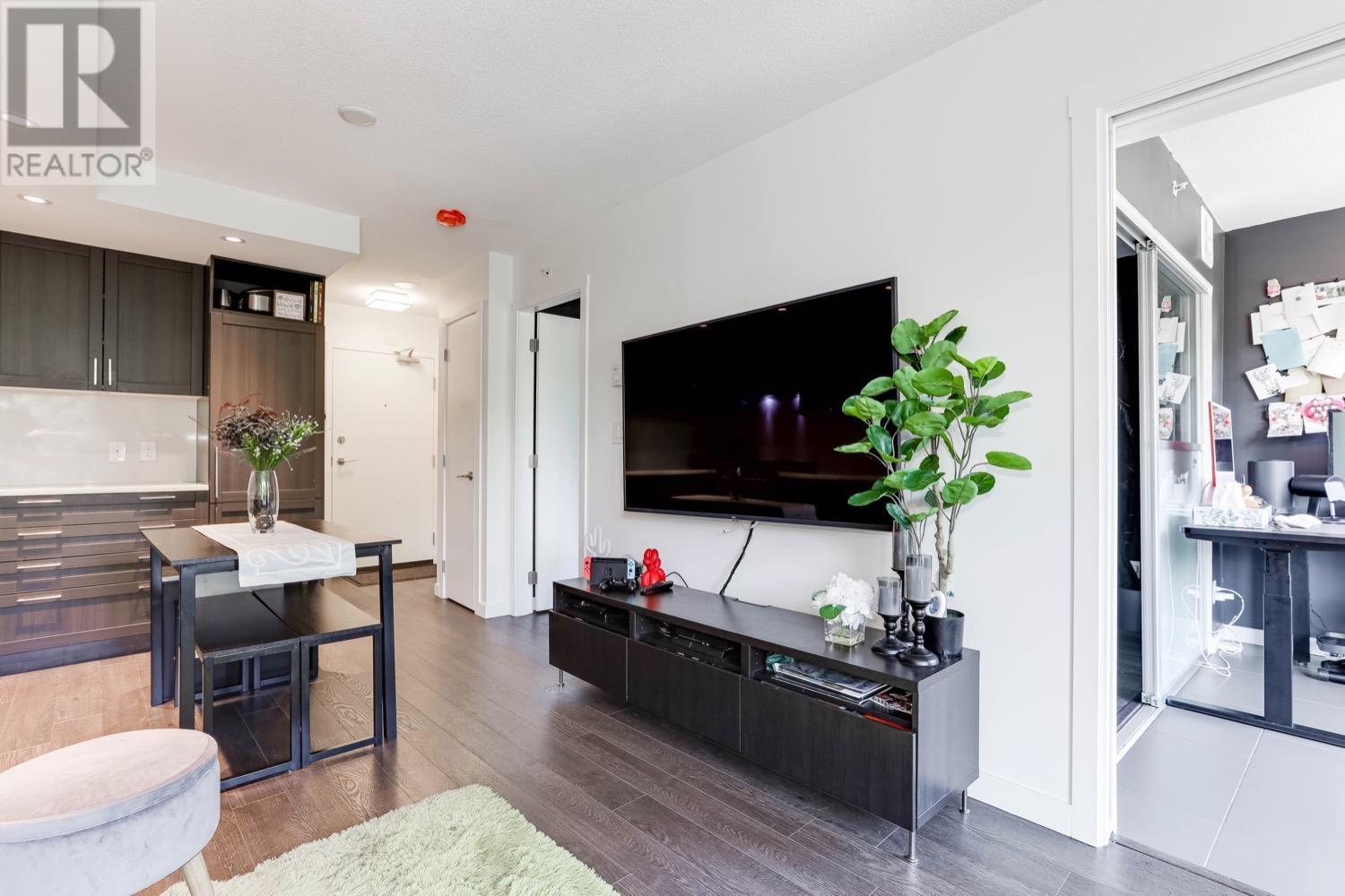 310 5470 Ormidale Street, Vancouver, British Columbia  V5R 0G6 - Photo 3 - R2815133