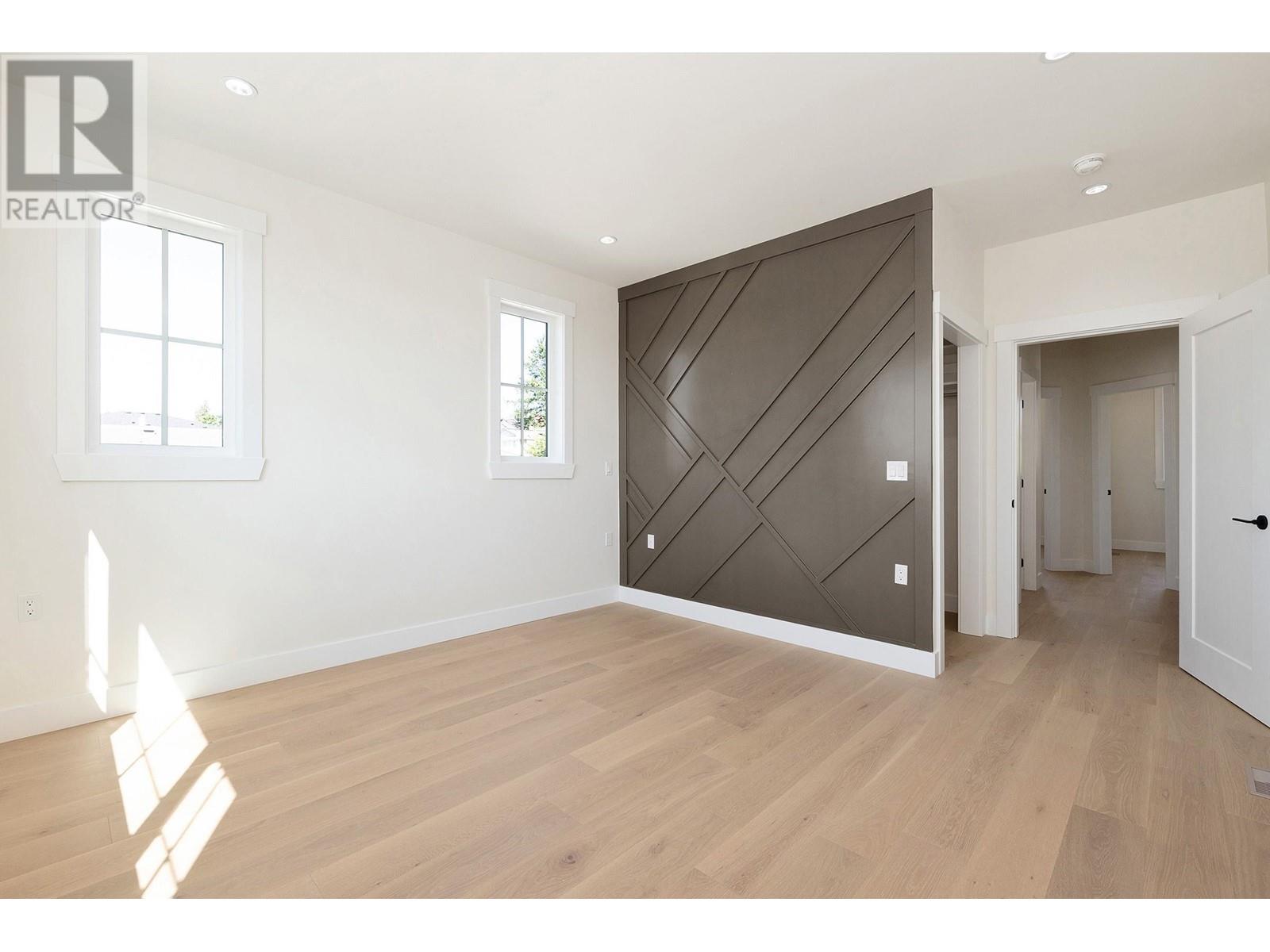 101 1048 Madore Avenue, Coquitlam, British Columbia  V3K 3B8 - Photo 11 - R2815211