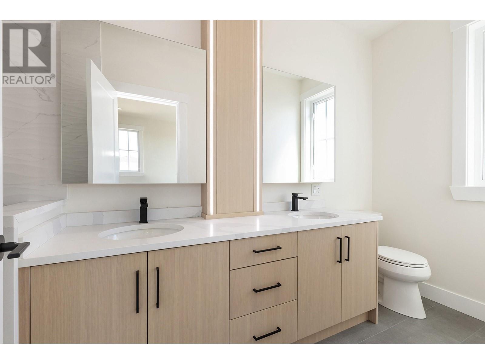 101 1048 Madore Avenue, Coquitlam, British Columbia  V3K 3B8 - Photo 13 - R2815211