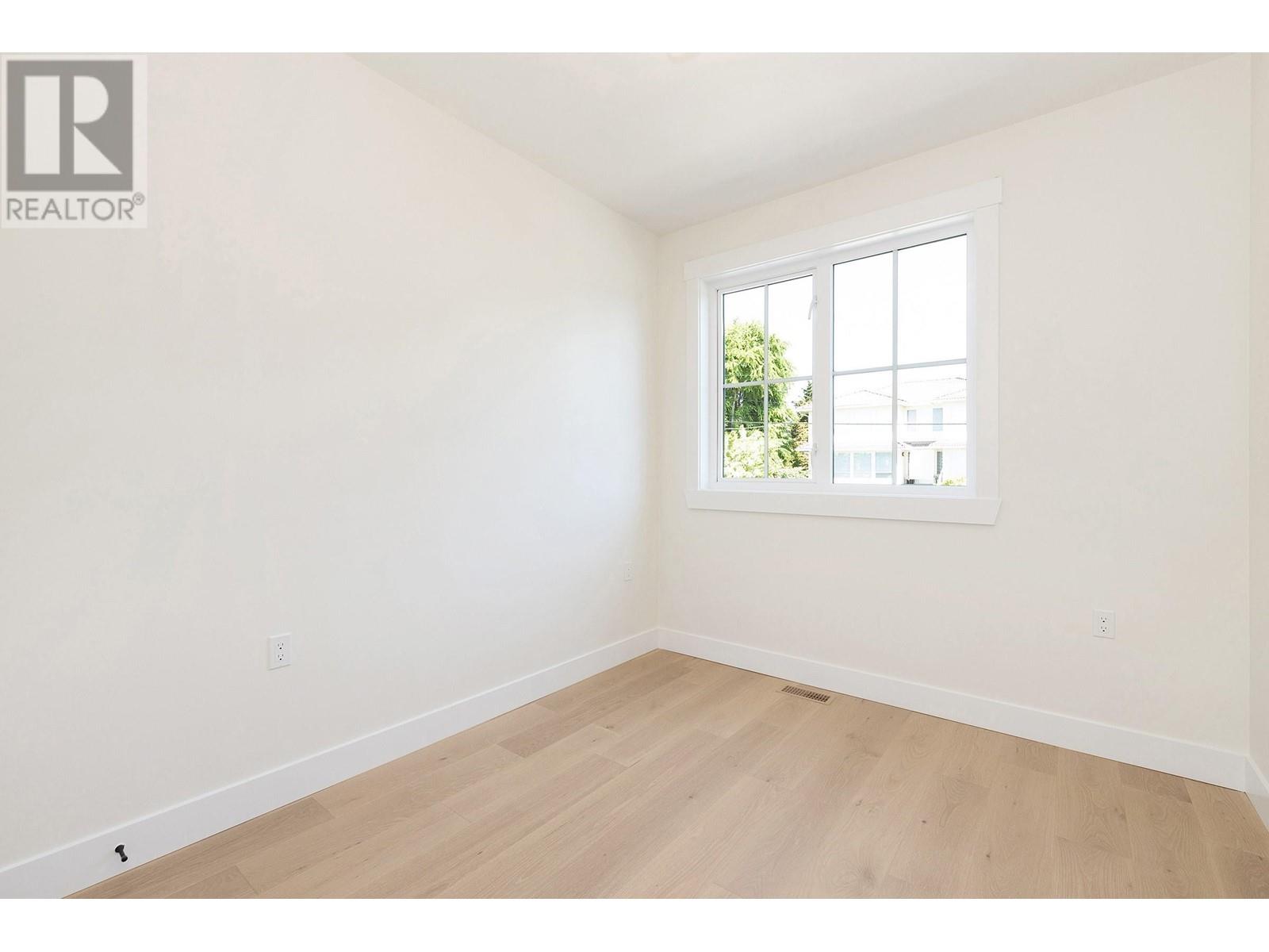 101 1048 Madore Avenue, Coquitlam, British Columbia  V3K 3B8 - Photo 15 - R2815211