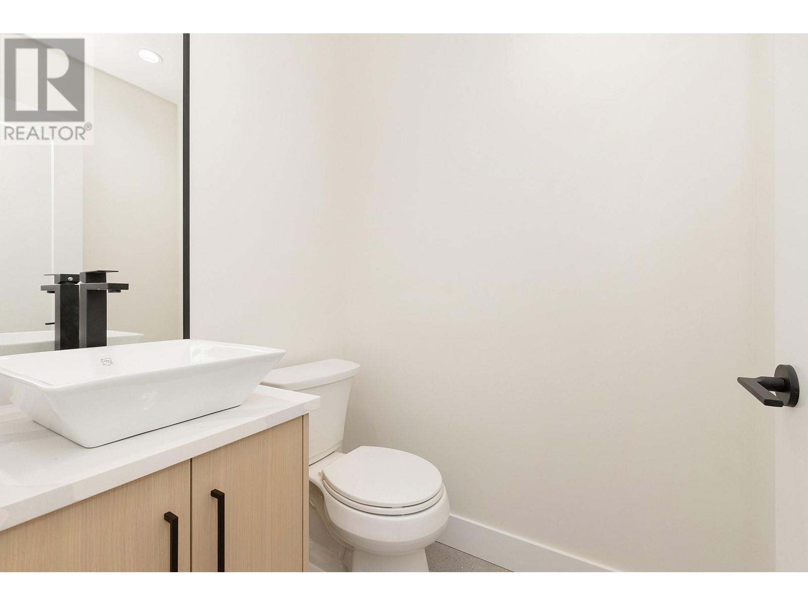 101 1048 Madore Avenue, Coquitlam, British Columbia  V3K 3B8 - Photo 9 - R2815211