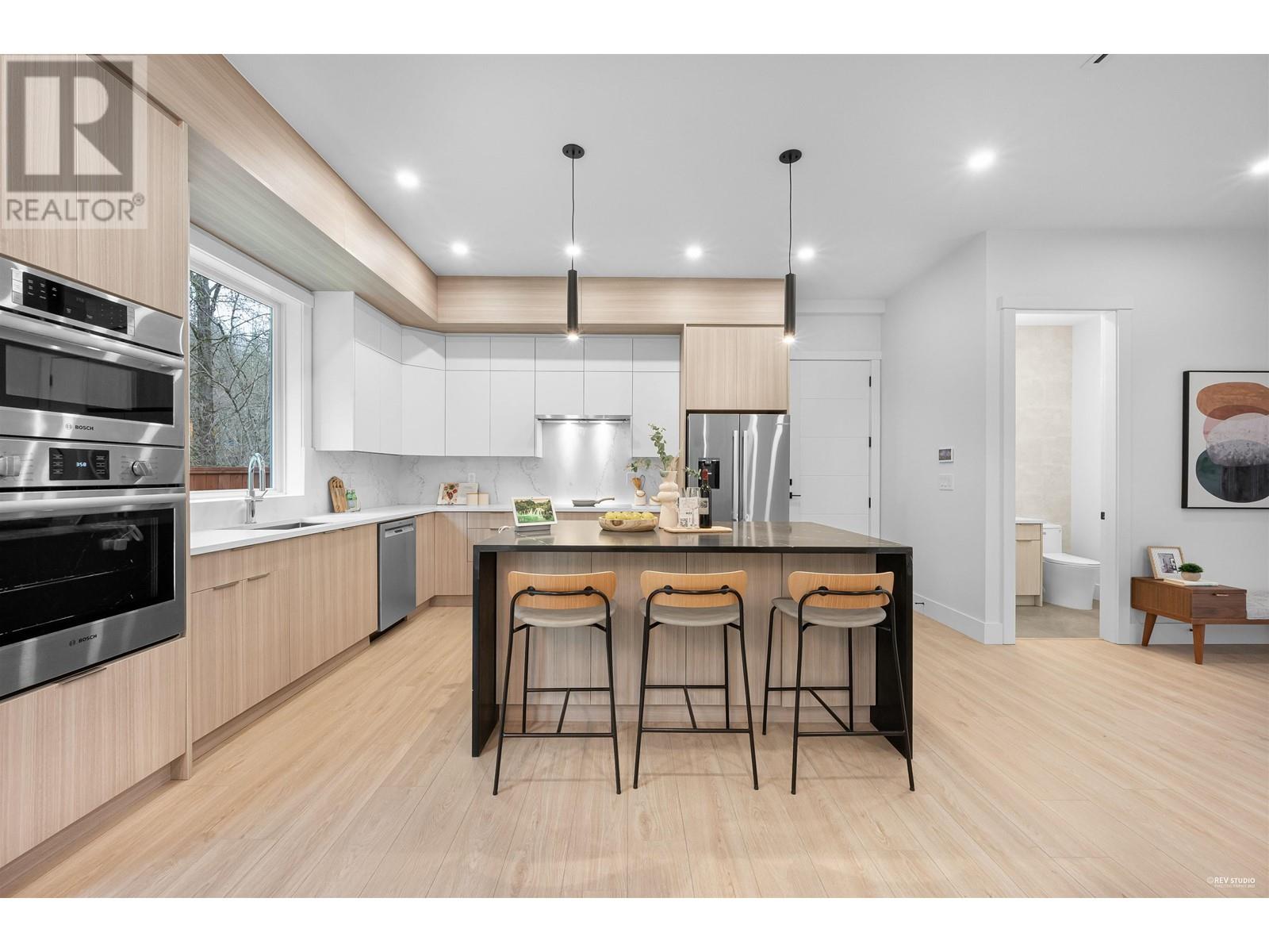 101 1334 Charland Avenue, Coquitlam, British Columbia  V3K 3L3 - Photo 4 - R2815248