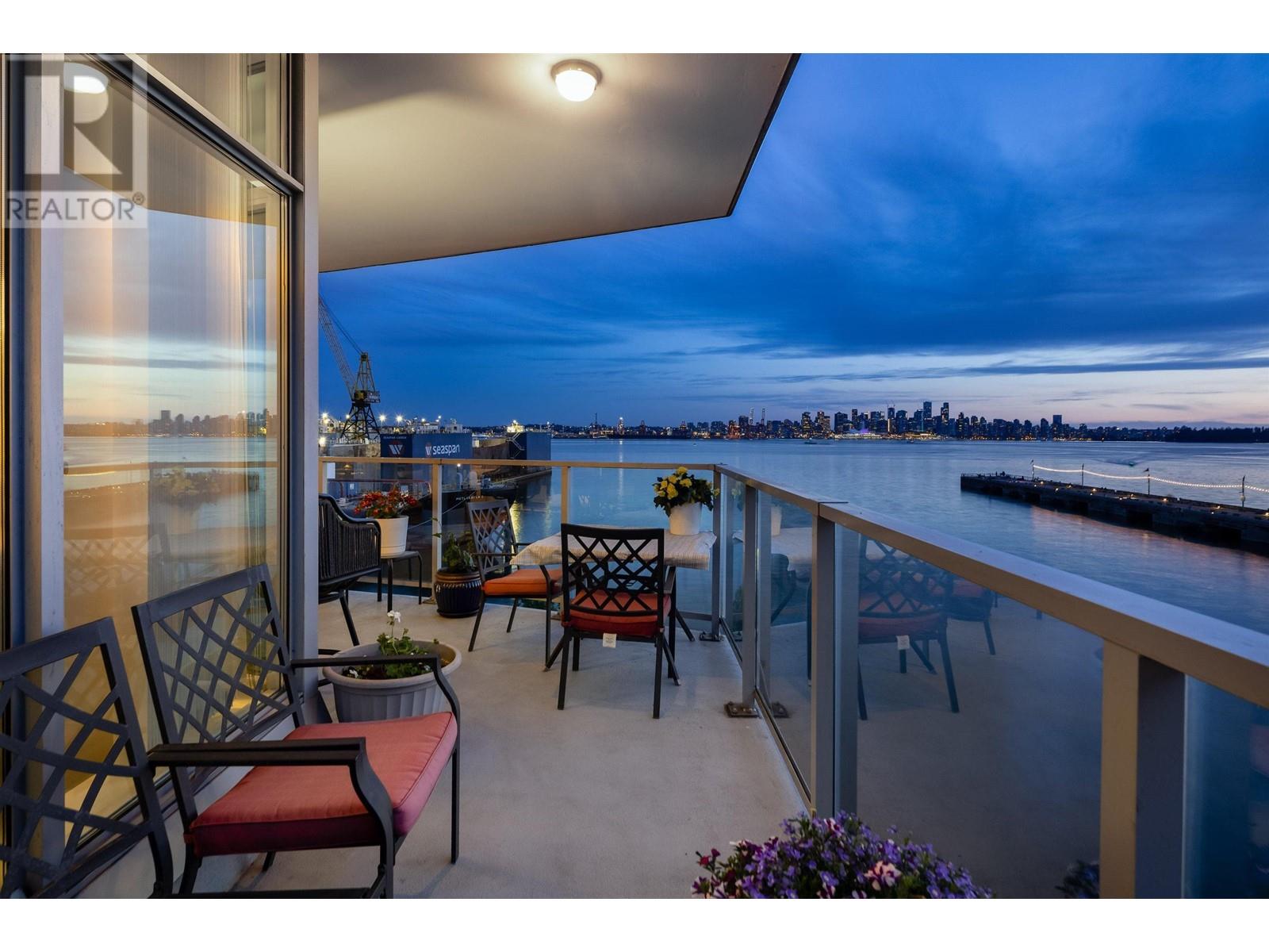 402 185 Victory Ship Way, North Vancouver, British Columbia  V7L 0G2 - Photo 10 - R2815266
