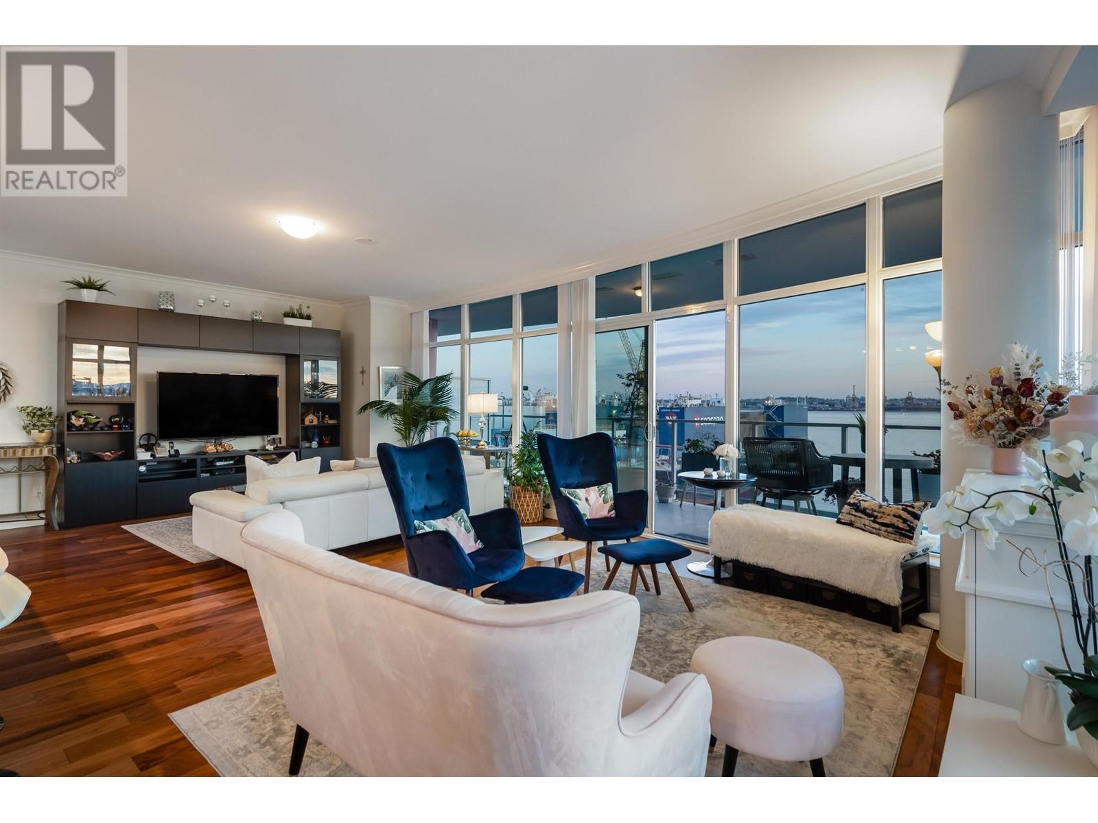 402 185 Victory Ship Way, North Vancouver, British Columbia  V7L 0G2 - Photo 12 - R2815266