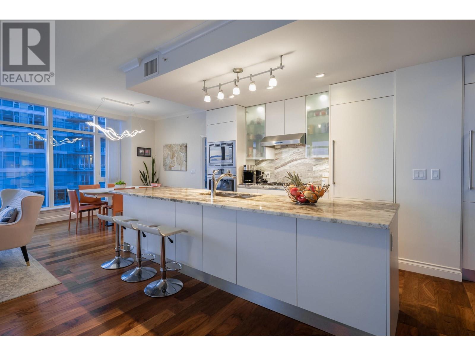 402 185 Victory Ship Way, North Vancouver, British Columbia  V7L 0G2 - Photo 17 - R2815266