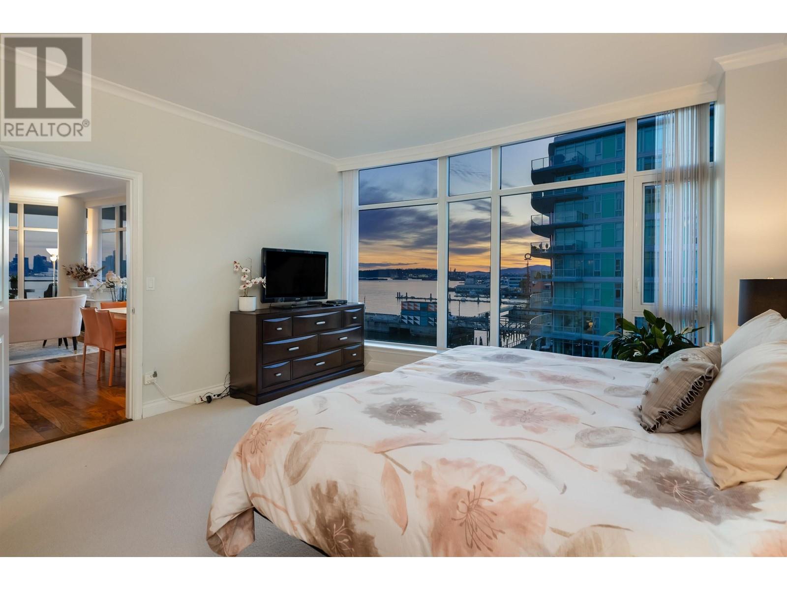 402 185 Victory Ship Way, North Vancouver, British Columbia  V7L 0G2 - Photo 20 - R2815266