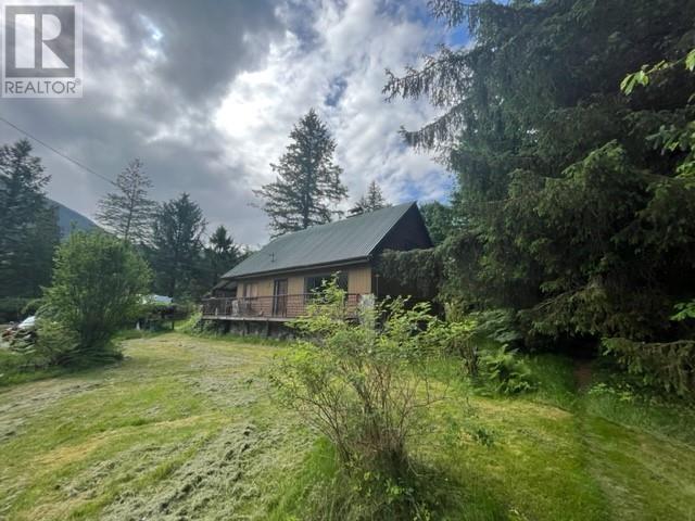 13524 SUNSHINE COAST HIGHWAY, pender harbour, British Columbia