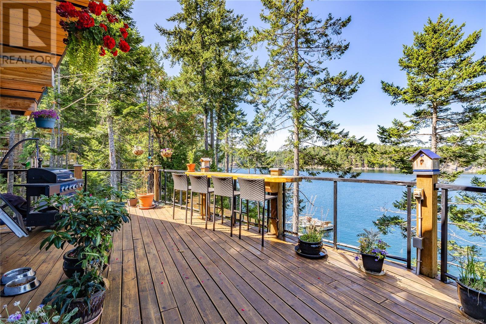 659 Wilks Rd, mayne island, British Columbia