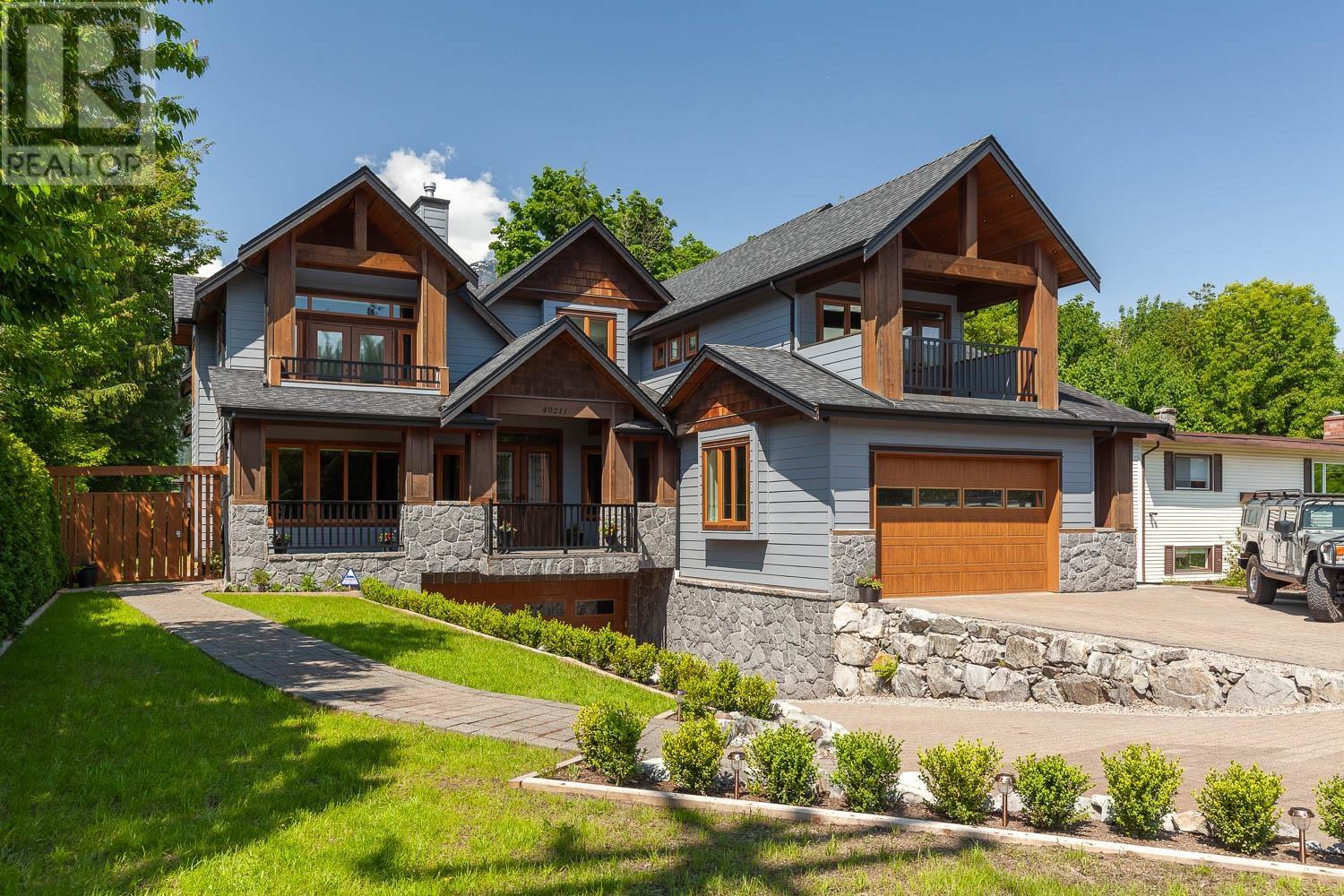 40211 GARIBALDI WAY, squamish, British Columbia