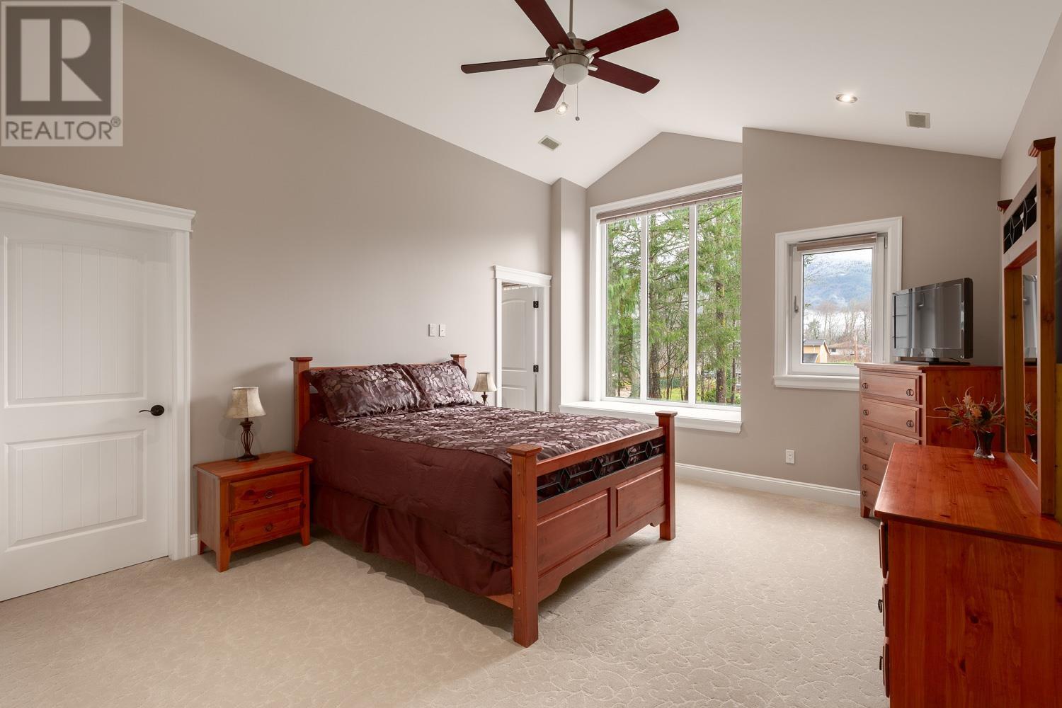 40211 Garibaldi Way, Squamish, British Columbia  V0N 1T0 - Photo 17 - R2815382