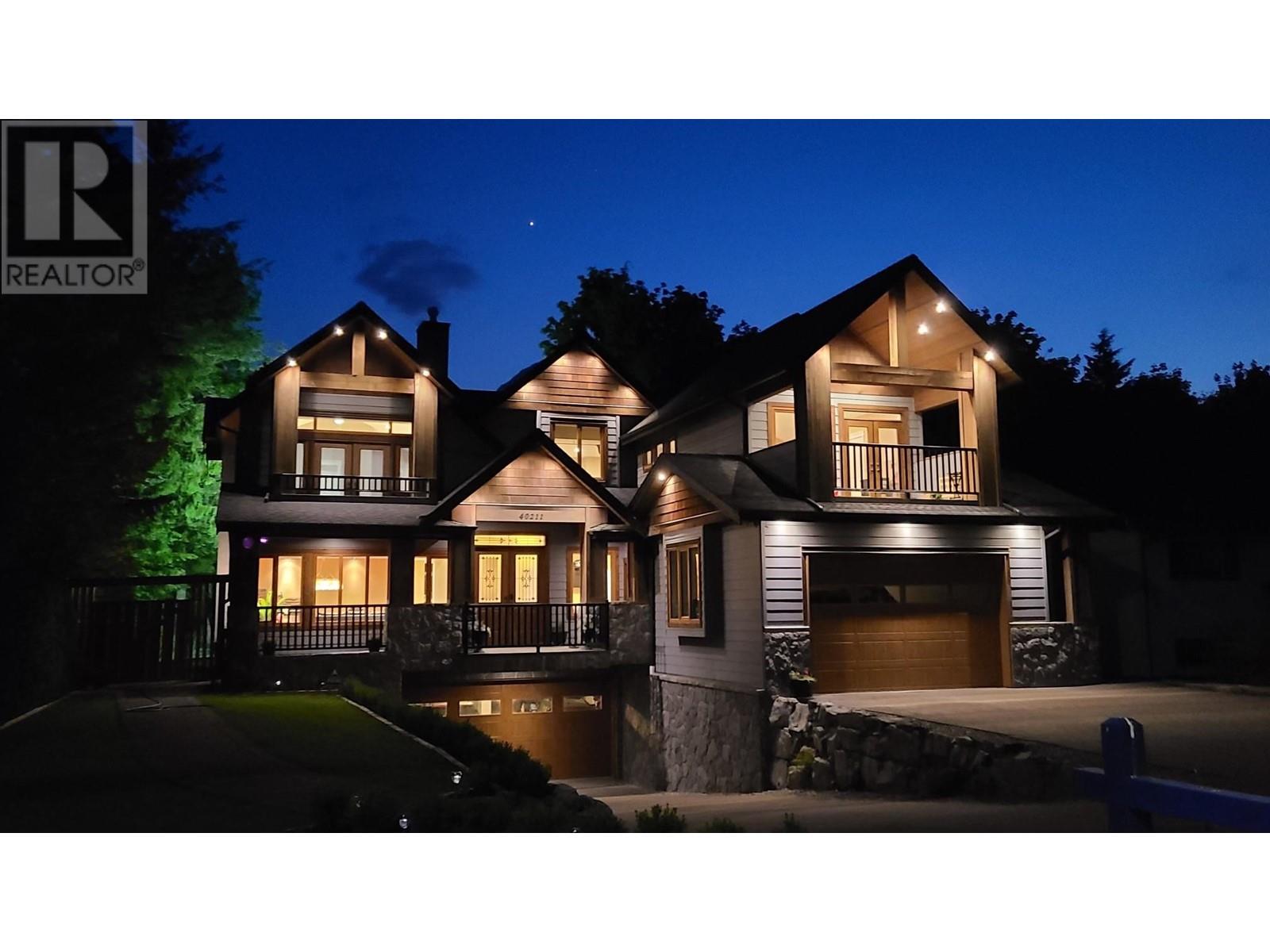 40211 Garibaldi Way, Squamish, British Columbia  V0N 1T0 - Photo 2 - R2815382