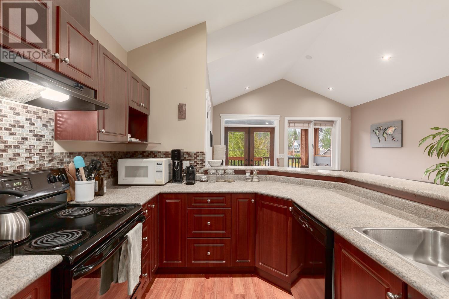 40211 Garibaldi Way, Squamish, British Columbia  V0N 1T0 - Photo 26 - R2815382