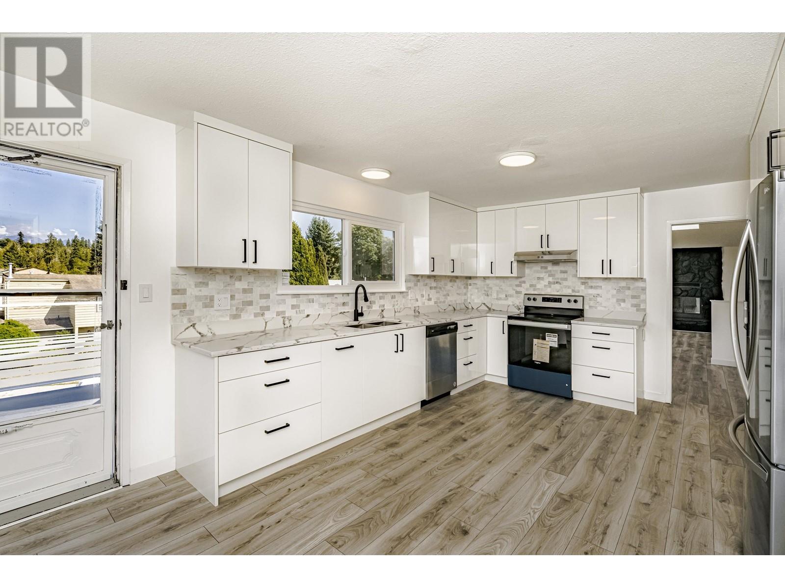 1230 Nestor Street, Coquitlam, British Columbia  V3E 1H5 - Photo 8 - R2815250