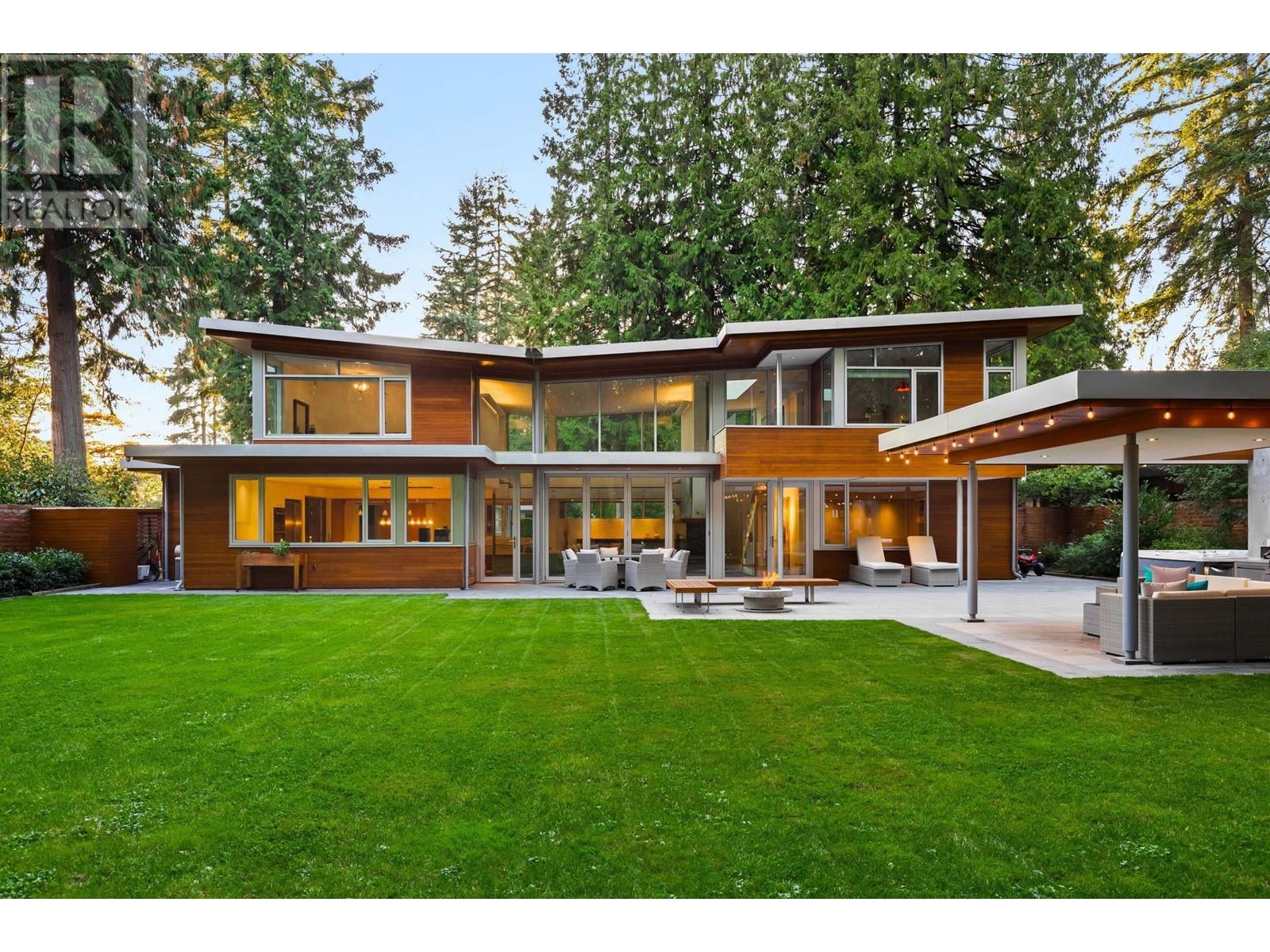 2580 Colwood Drive, North Vancouver, British Columbia  V7R 2R1 - Photo 26 - R2814033