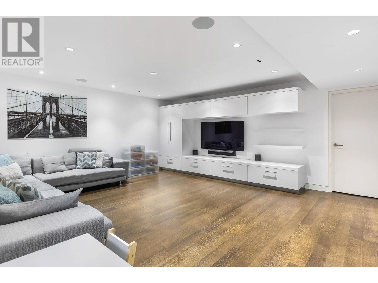 2580 Colwood Drive, North Vancouver, British Columbia  V7R 2R1 - Photo 23 - R2814033