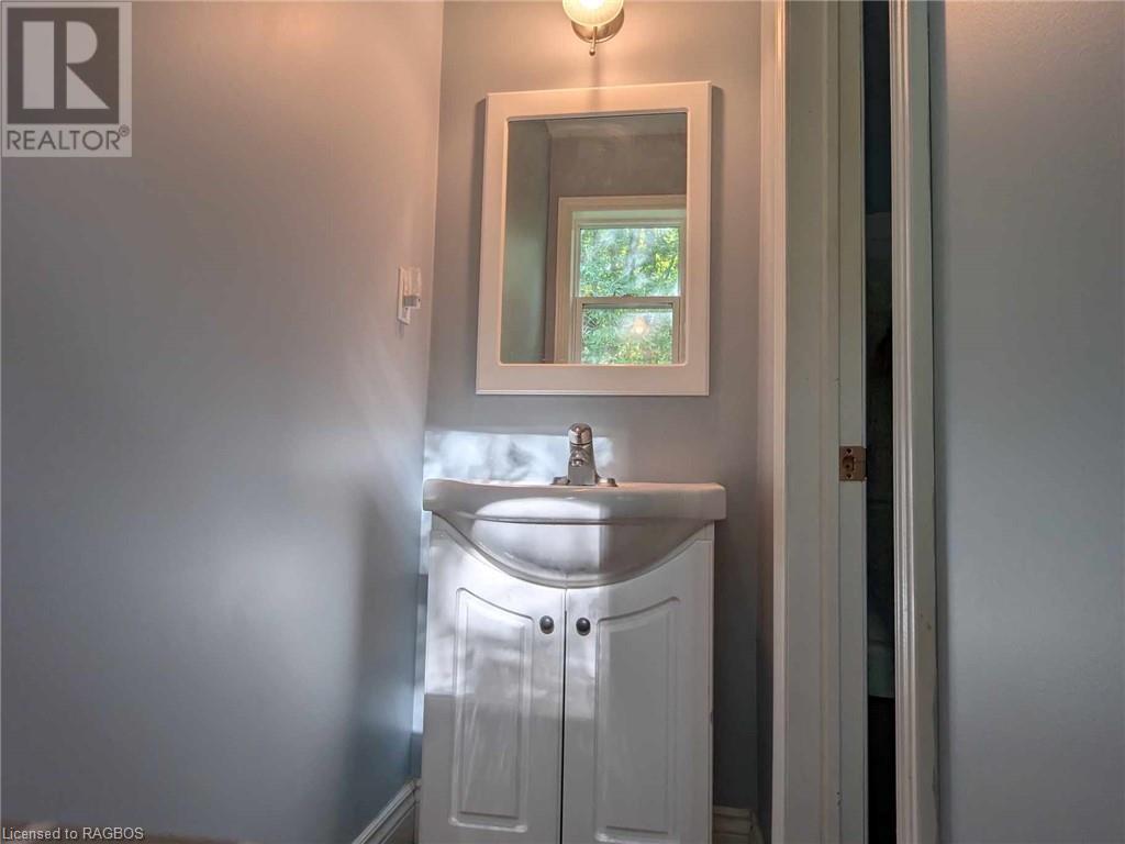 302446 Grey Road 170, Georgian Bluffs, Ontario  N0H 2K0 - Photo 12 - 40477931