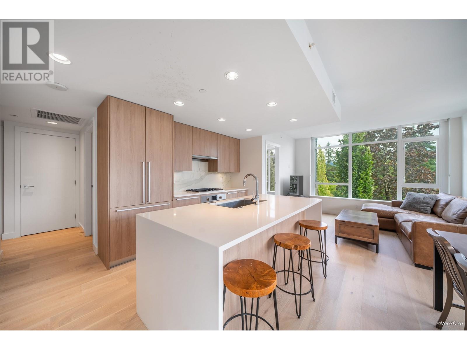 211 2738 Library Lane, North Vancouver, British Columbia  V7J 0B3 - Photo 4 - R2815073