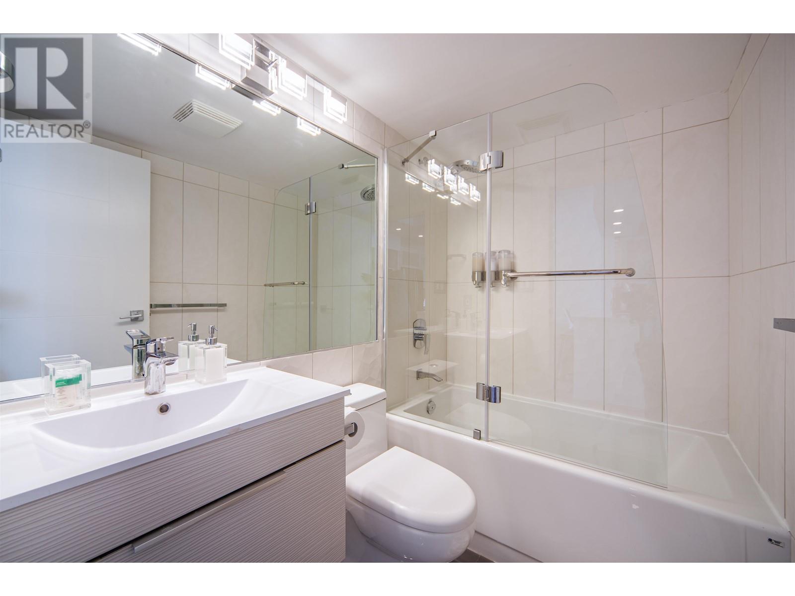 1802 1166 Melville Street, Vancouver, British Columbia  V6E 4P5 - Photo 9 - R2815526