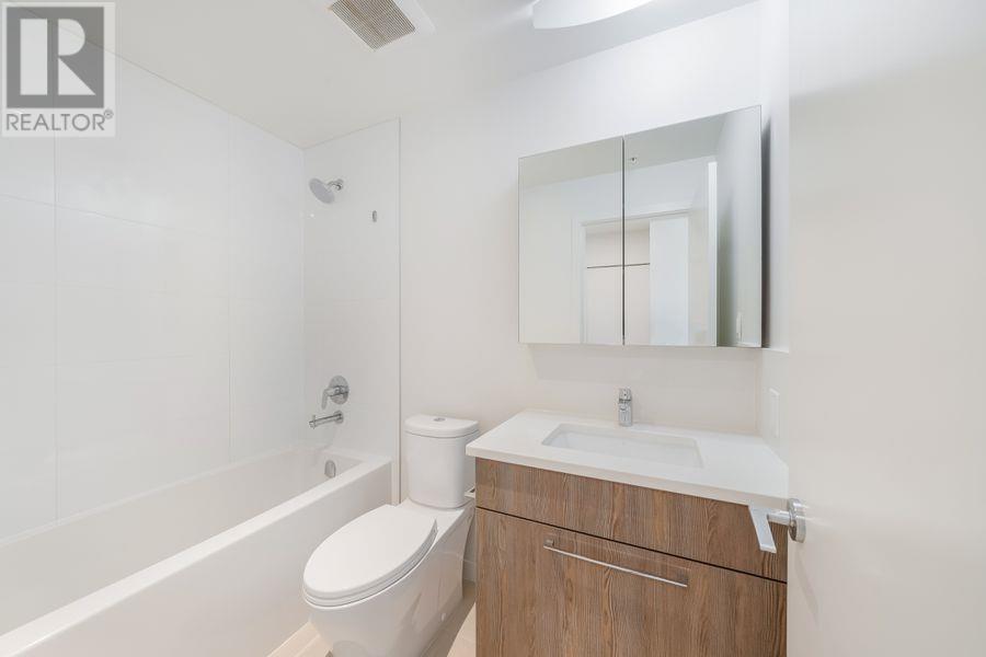 202 691 North Road, Coquitlam, British Columbia  V3J 0H9 - Photo 21 - R2813102