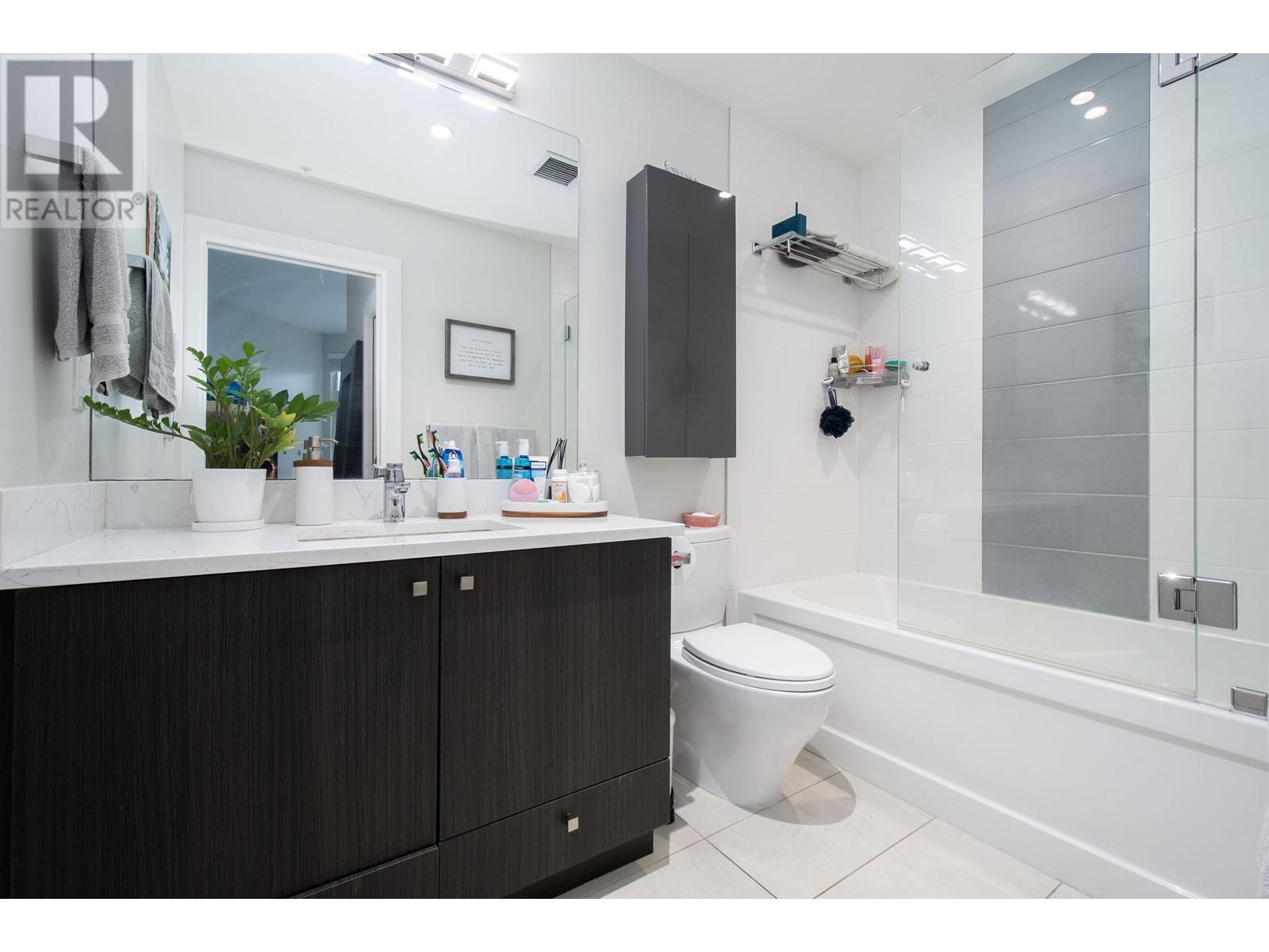 207 105 W 2nd Street, North Vancouver, British Columbia  V7M 0E3 - Photo 14 - R2813849