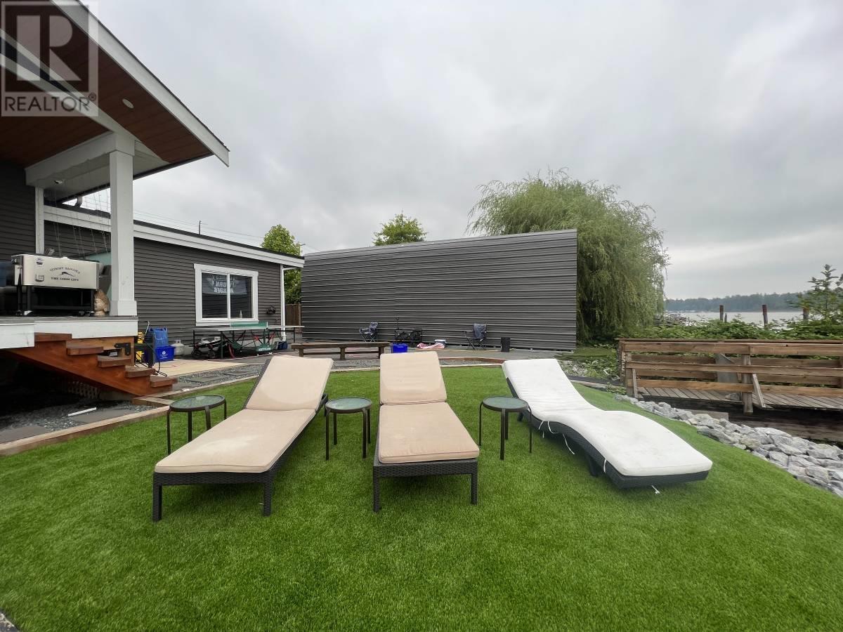 20194 Warf Street, Maple Ridge, British Columbia  V2X 1A3 - Photo 6 - R2815531