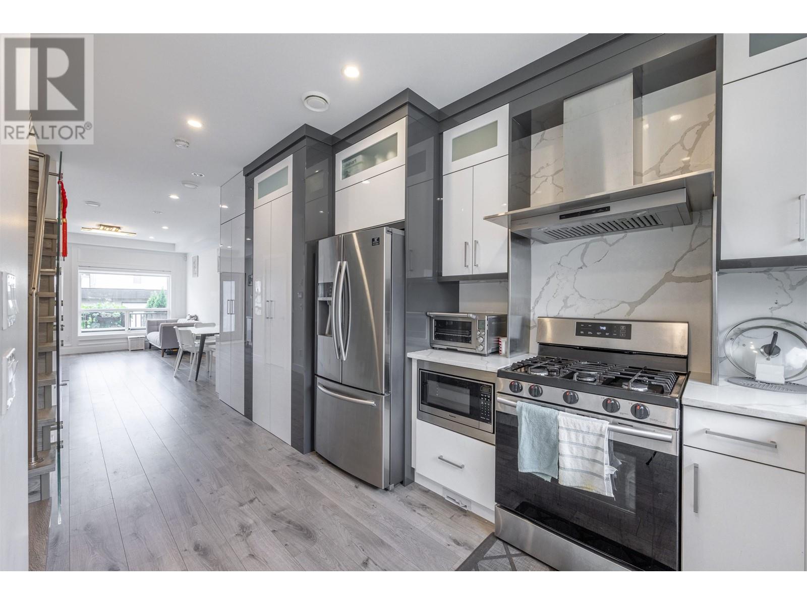 102 7088 Sperling Avenue, Burnaby, British Columbia  V5E 2W3 - Photo 6 - R2815006