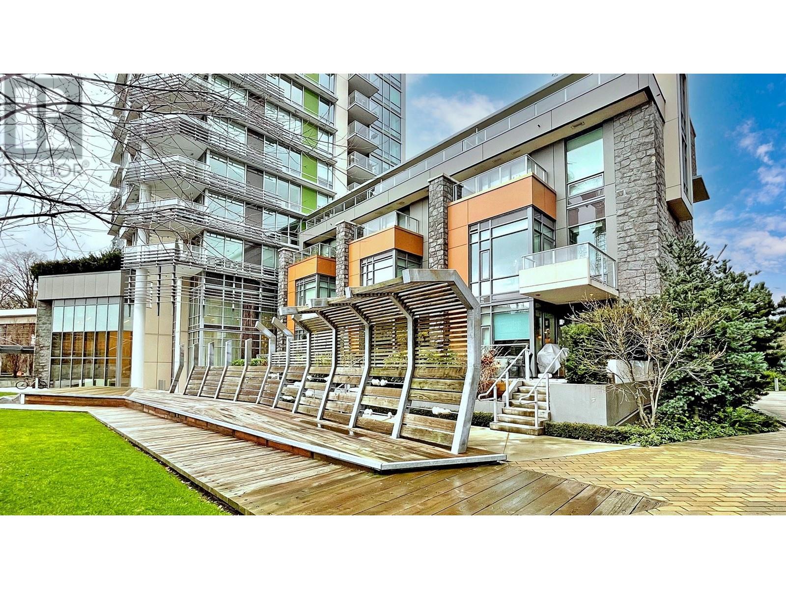 1507 680 SEYLYNN CRESCENT, north vancouver, British Columbia