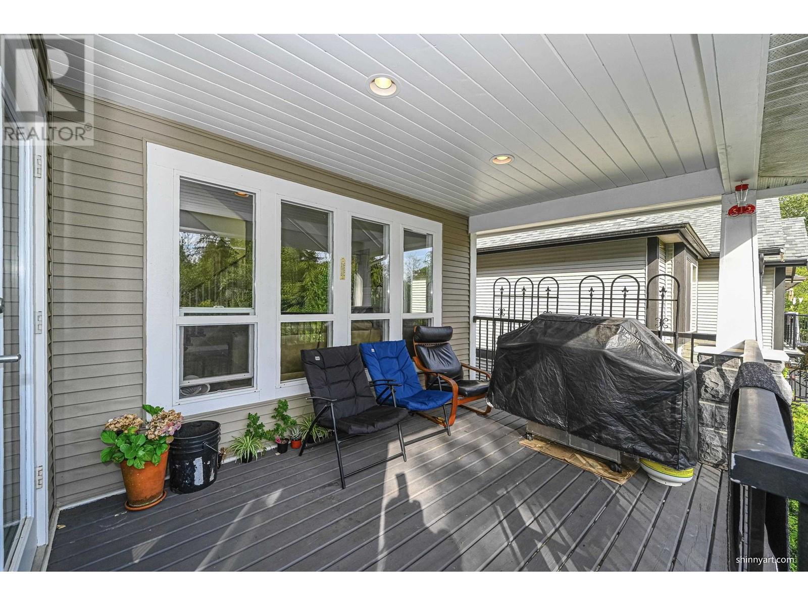 23766 110 Avenue, Maple Ridge, British Columbia  V2W 1E7 - Photo 4 - R2814294