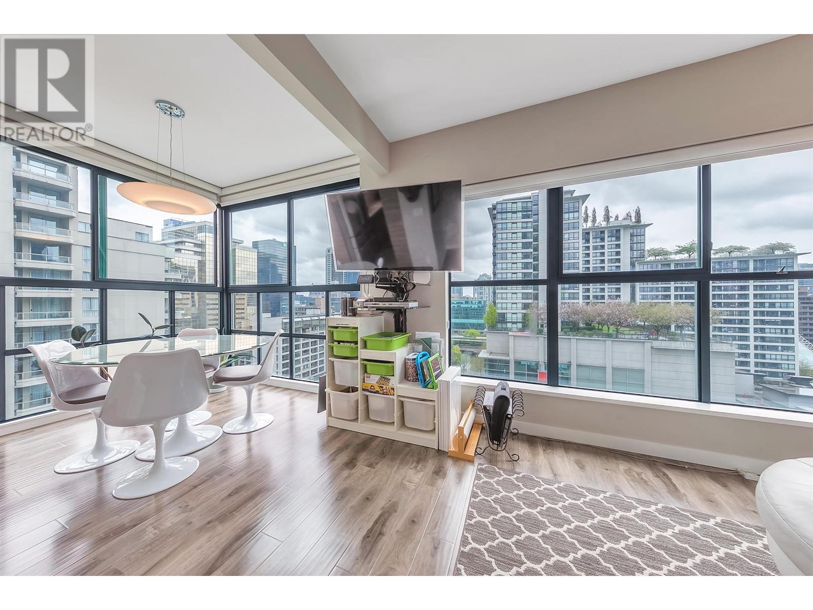 1403 909 BURRARD STREET, vancouver, British Columbia