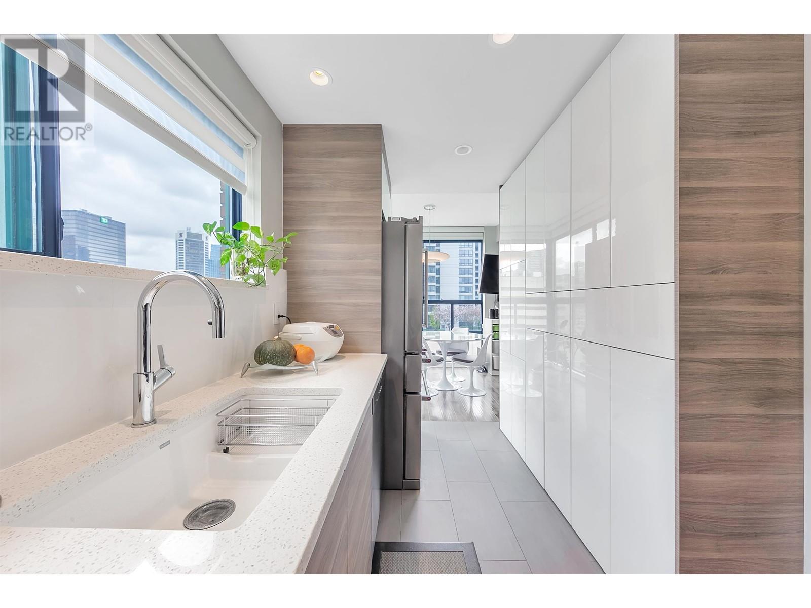 1403 909 Burrard Street, Vancouver, British Columbia  V6Z 2N2 - Photo 6 - R2815611