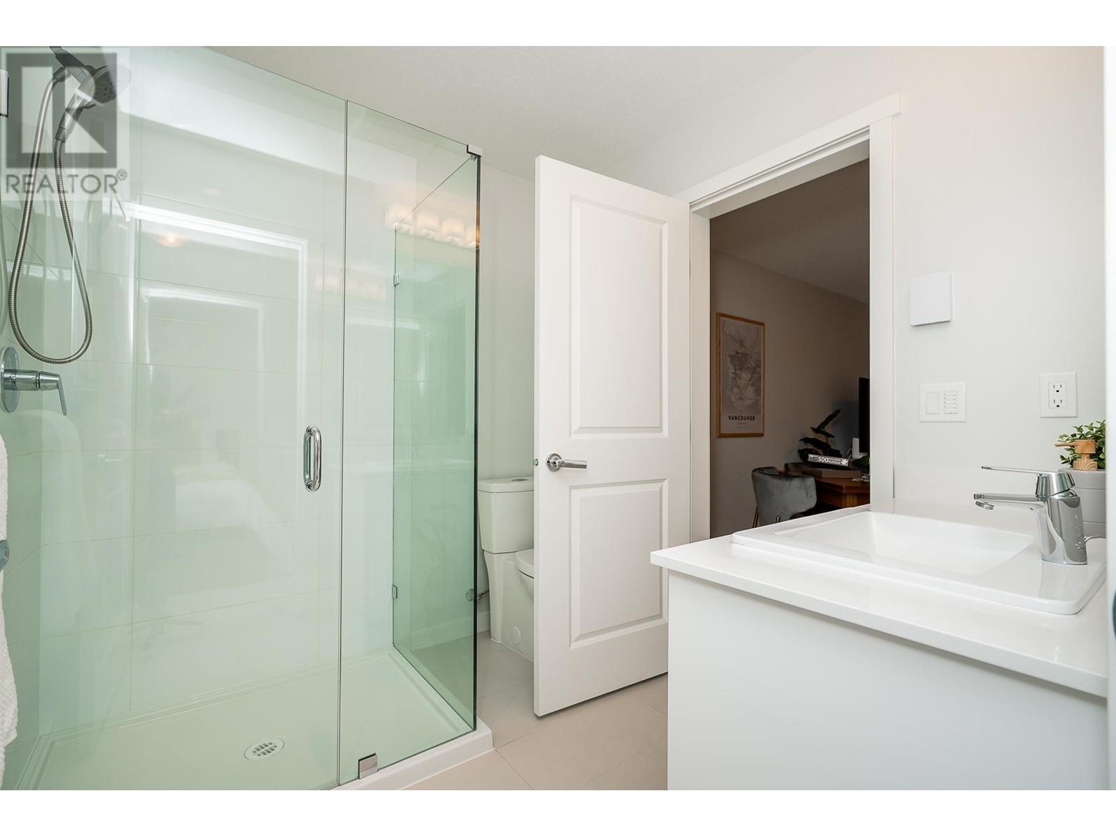 45 3500 Burke Village Promenade, Coquitlam, British Columbia  V3E 0N2 - Photo 26 - R2815651