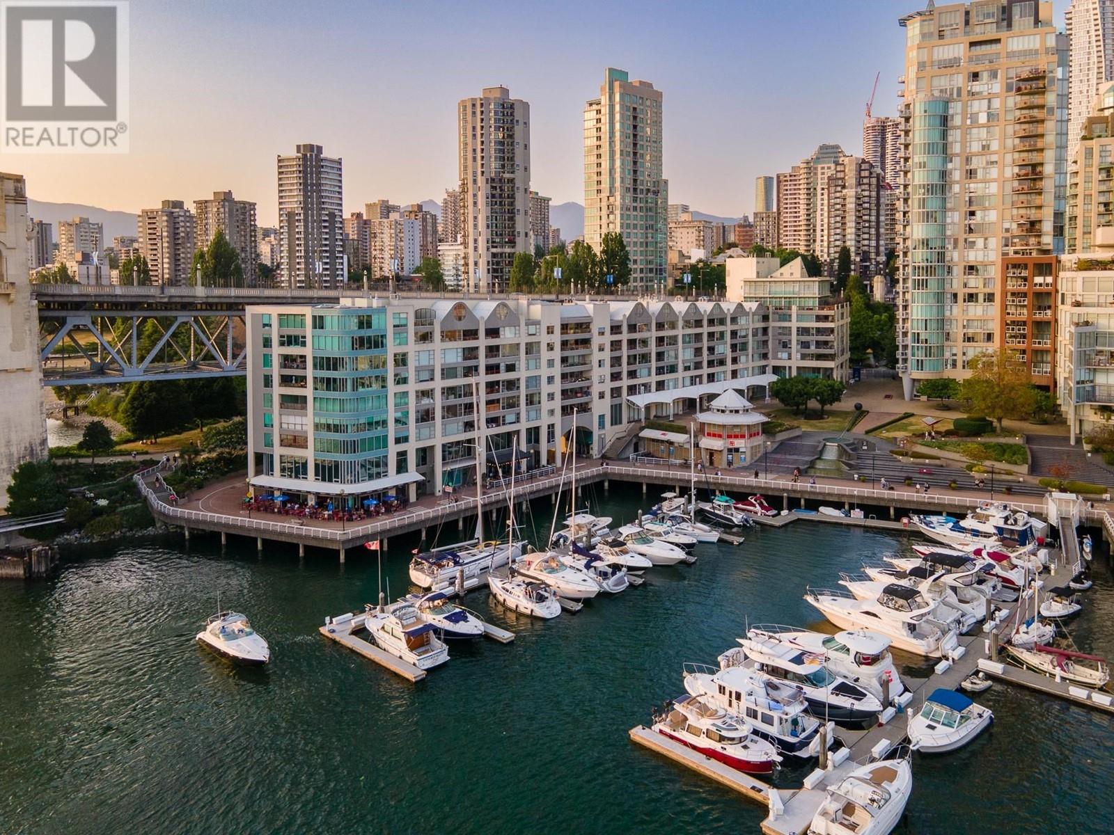 402 1012 Beach Avenue, Vancouver, British Columbia  V6E 1T7 - Photo 2 - R2815655