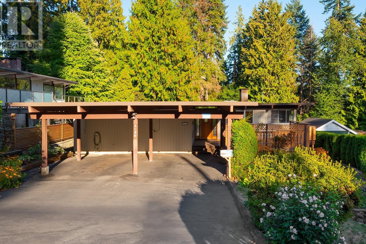 3190 Royal Avenue, North Vancouver, British Columbia  V7K 1Y8 - Photo 2 - R2814340