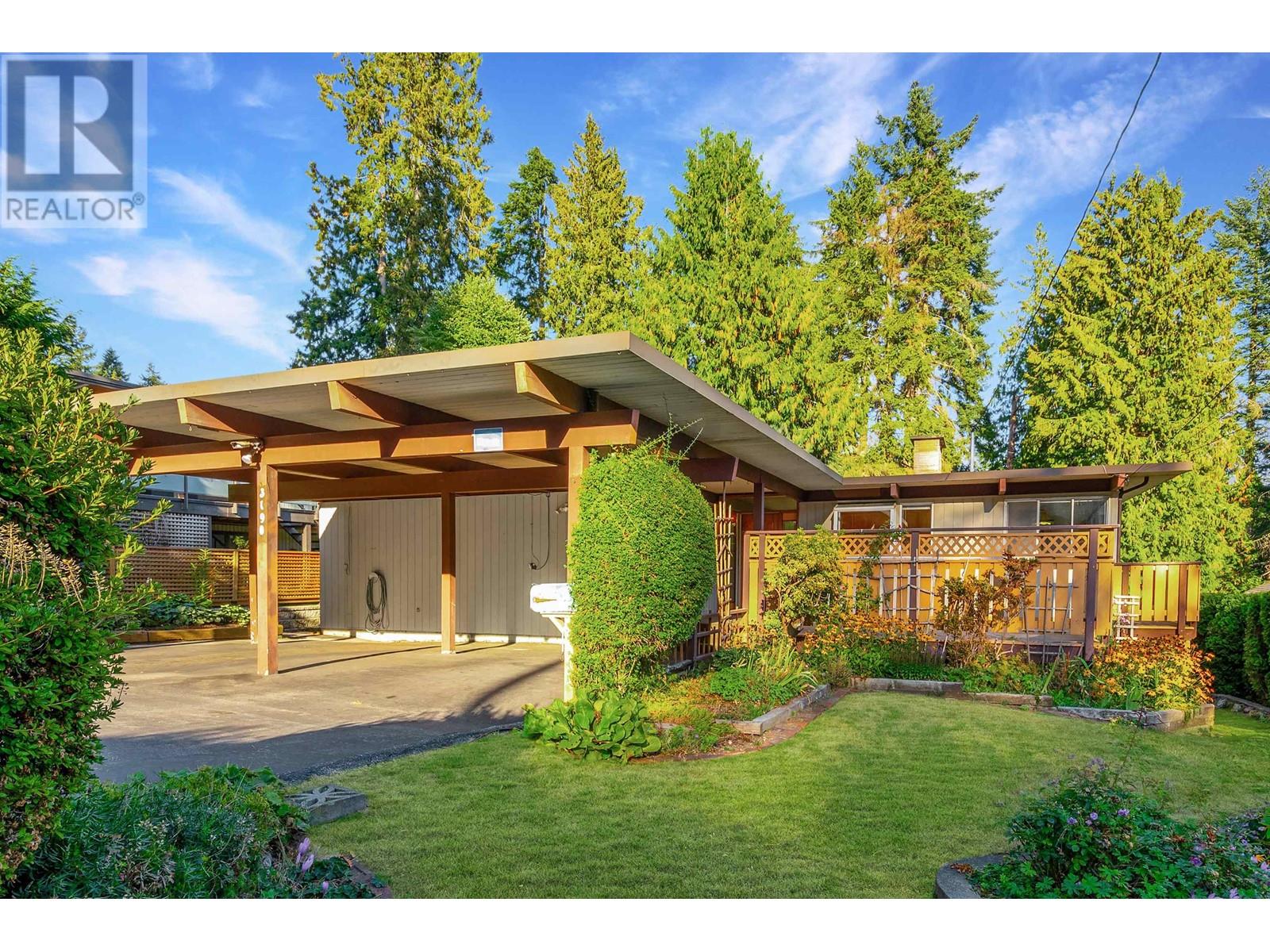 3190 Royal Avenue, North Vancouver, British Columbia  V7K 1Y8 - Photo 3 - R2814340