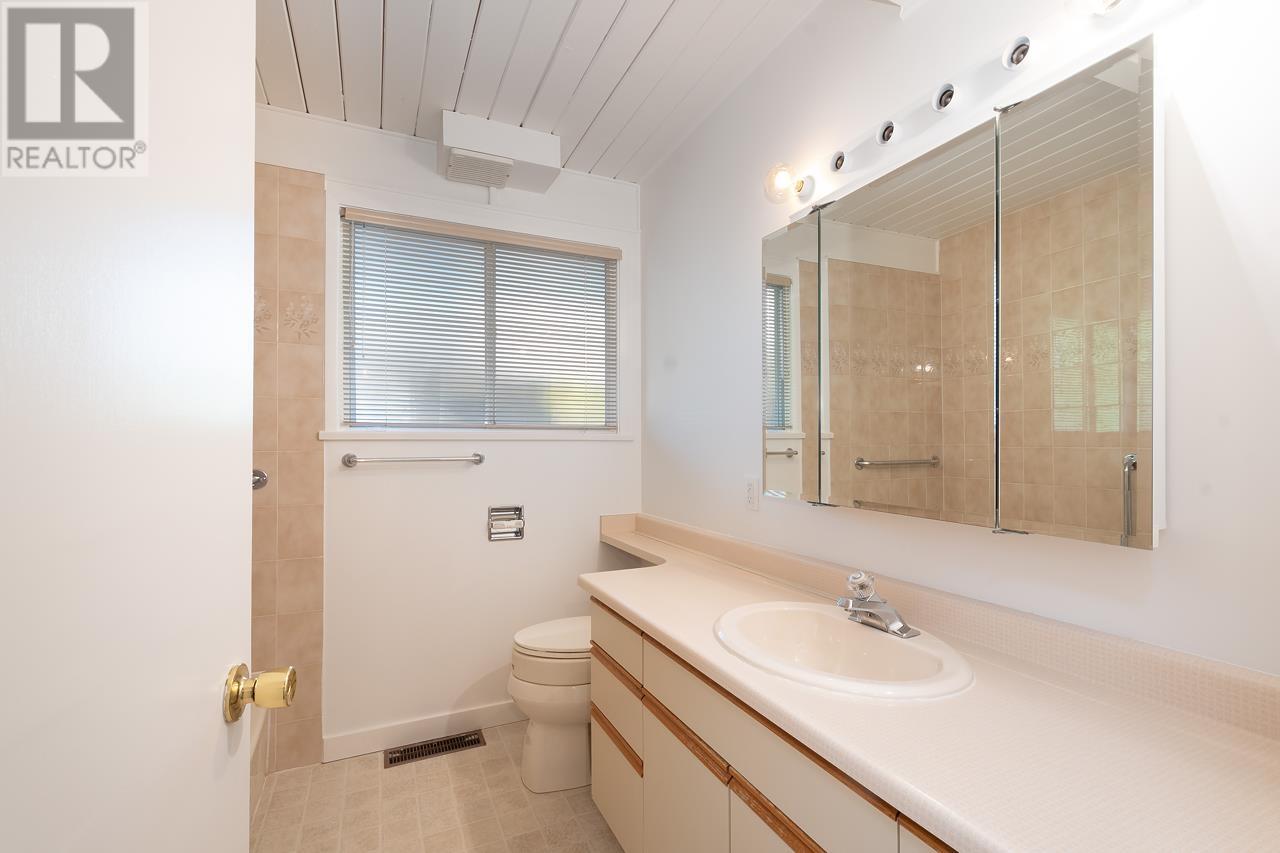 3190 Royal Avenue, North Vancouver, British Columbia  V7K 1Y8 - Photo 22 - R2814340