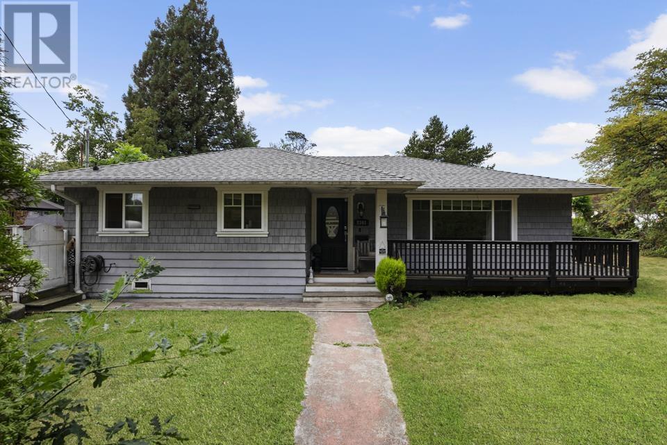 2341 Larson Road, North Vancouver, British Columbia  V7M 2E2 - Photo 2 - R2810802