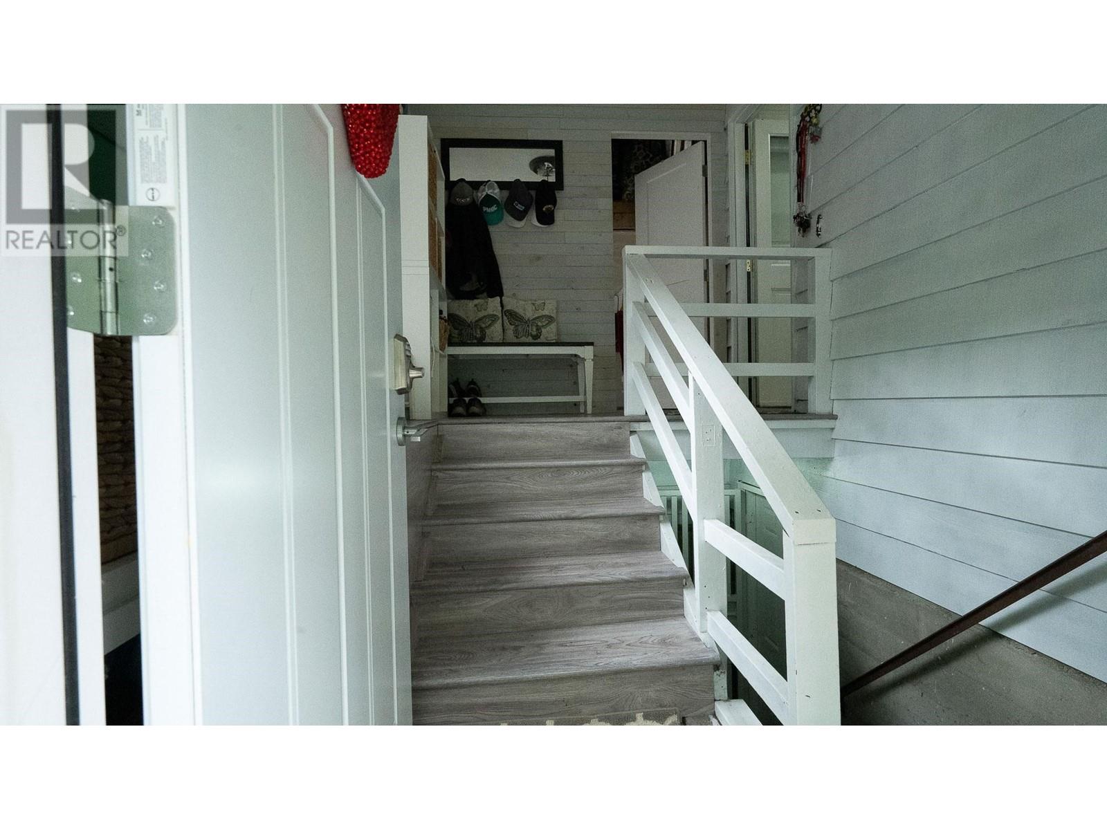 21925 River Road, Maple Ridge, British Columbia  V2X 2C2 - Photo 6 - R2815599