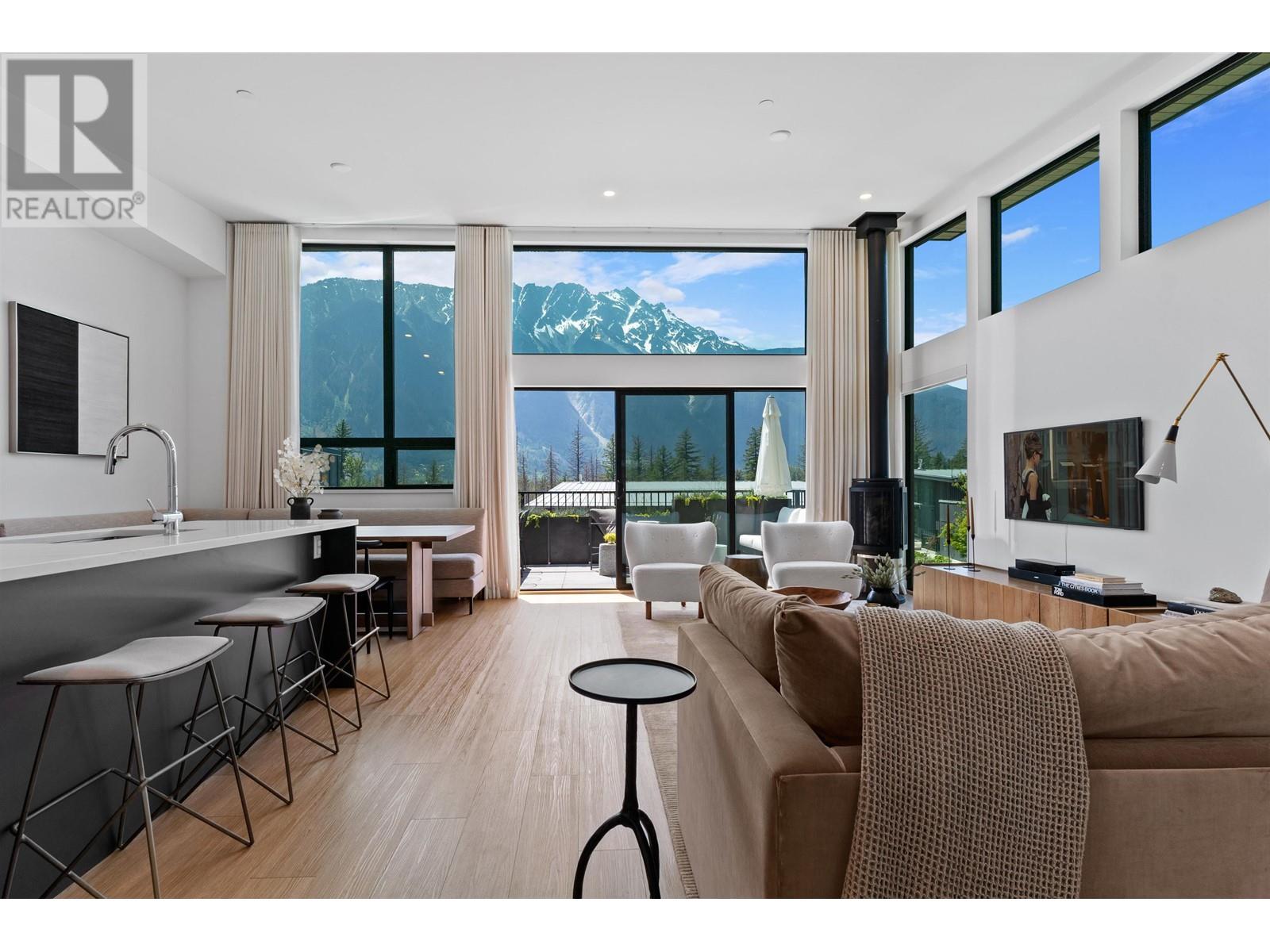 48 4000 Sunstone Way, Pemberton, British Columbia  V0N 2L3 - Photo 5 - R2814243