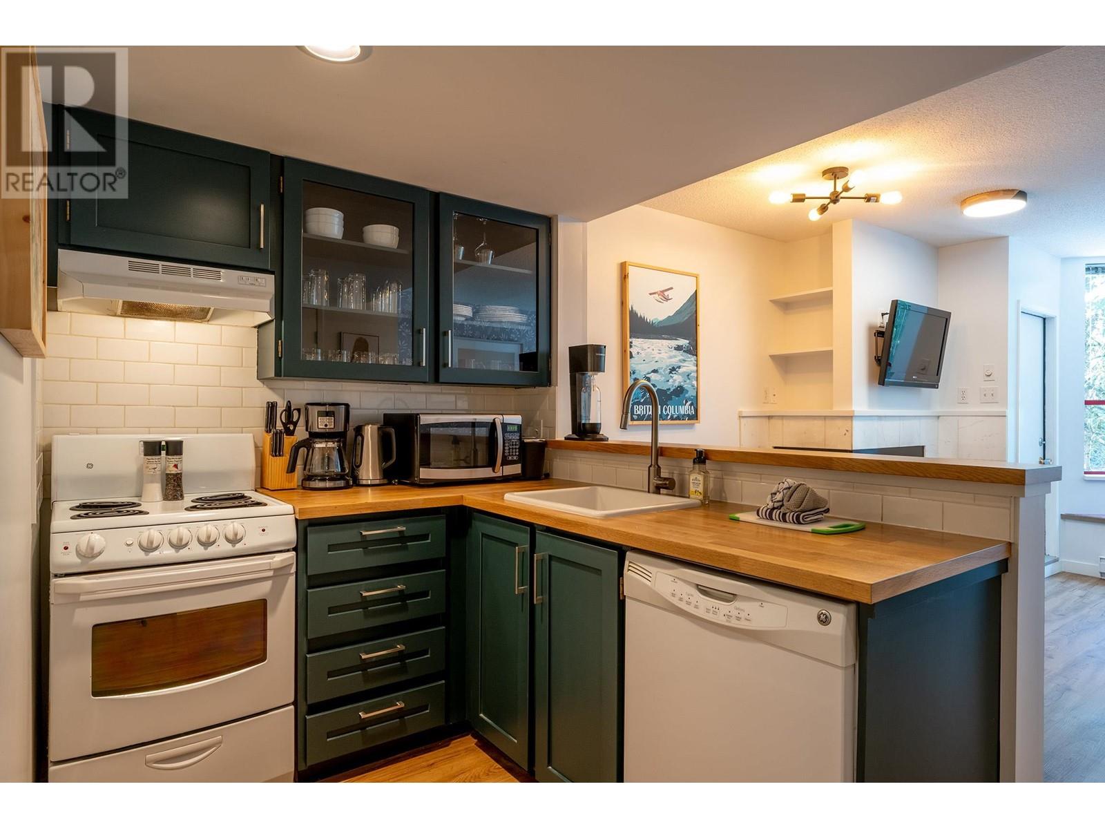 3 2101 Whistler Road, Whistler, British Columbia  V8E 0R3 - Photo 6 - R2815719
