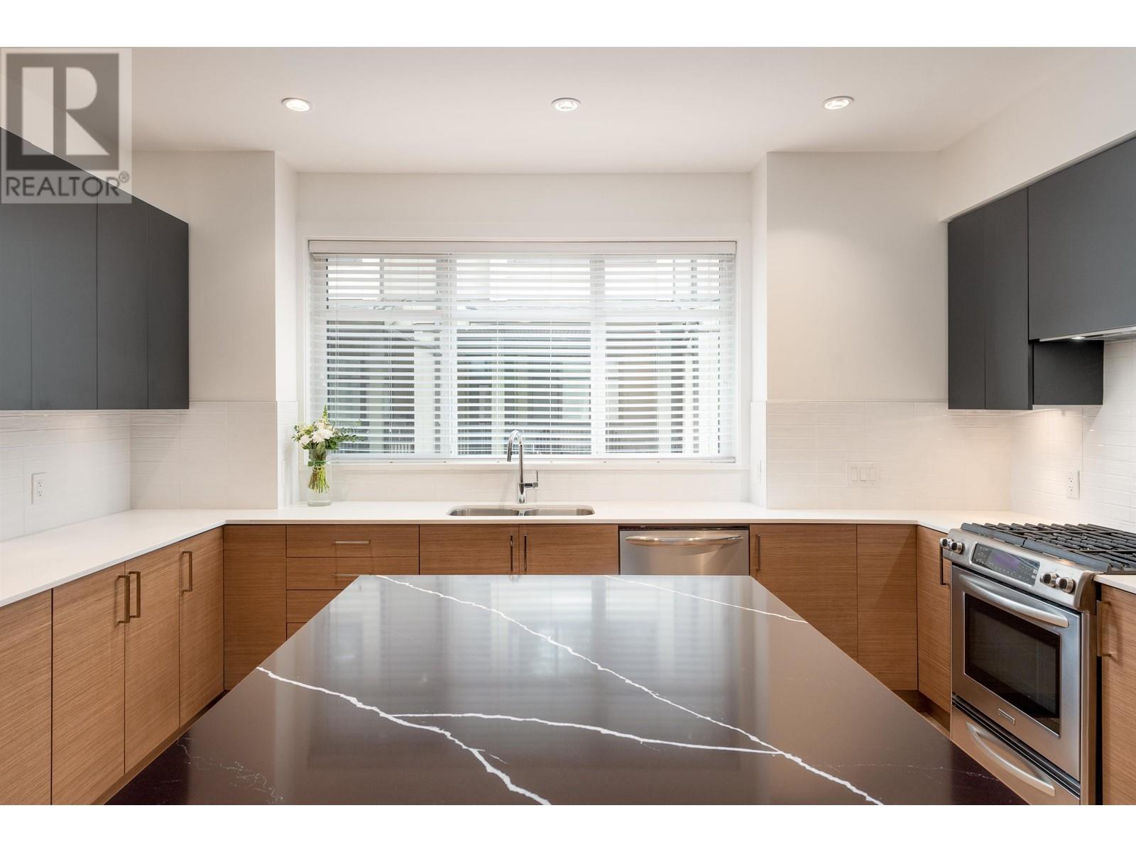 308 2135 Heritage Park Lane, North Vancouver, British Columbia  V7H 0B6 - Photo 14 - R2815762