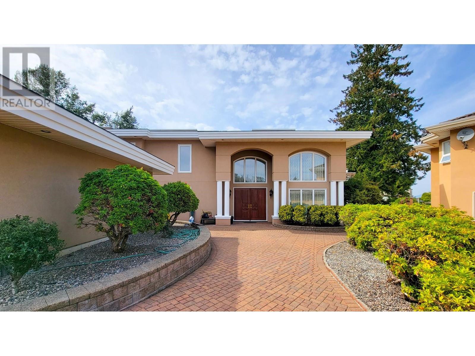 6671 Cheshire Court, Burnaby, British Columbia  V5E 4J2 - Photo 2 - R2815728