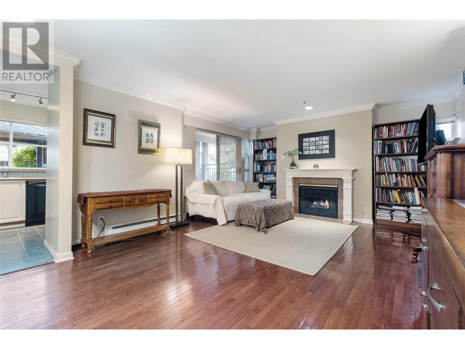 103 3788 W 8th Avenue, Vancouver, British Columbia  V6R 1Z3 - Photo 2 - R2810224