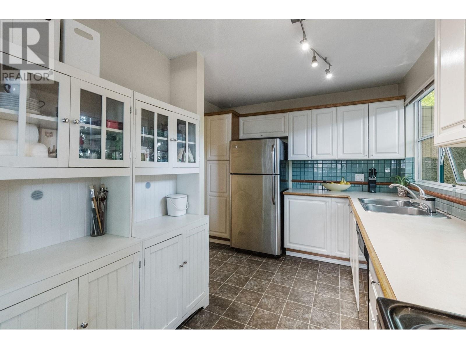 103 3788 W 8th Avenue, Vancouver, British Columbia  V6R 1Z3 - Photo 15 - R2810224