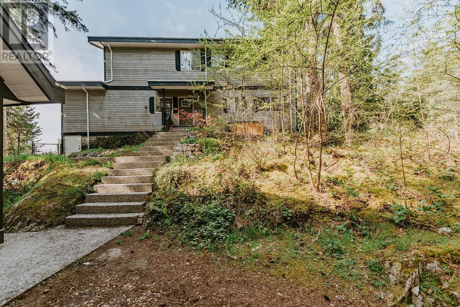 5809-5811 Brooks Road, Halfmoon Bay, British Columbia  V7Z 1G7 - Photo 37 - R2815811